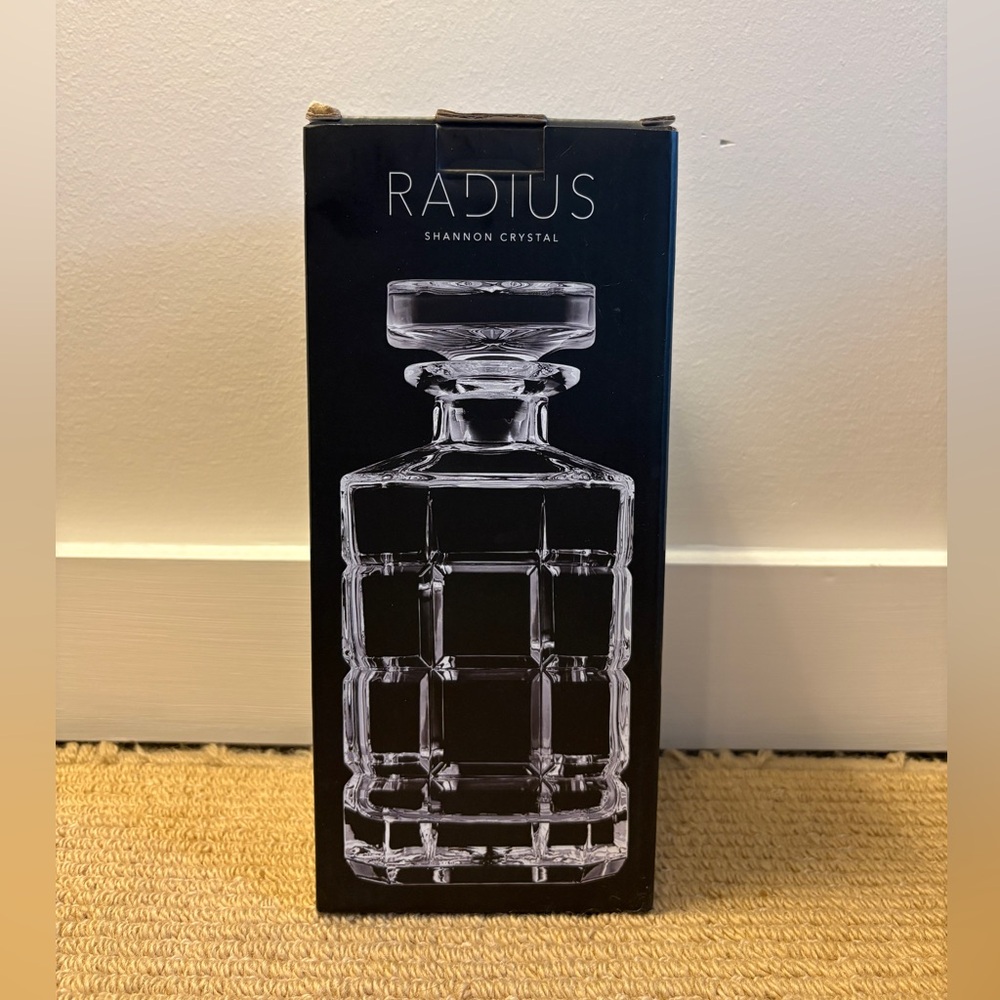 Godinger Radius Shannon Crystal Whiskey Decanter 10 oz, NWT